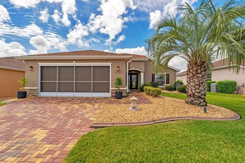 5811 GREENBRIAR LOOP
