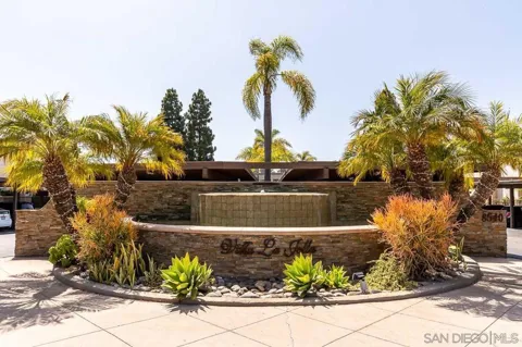 8581 Villa La Jolla Drive #P