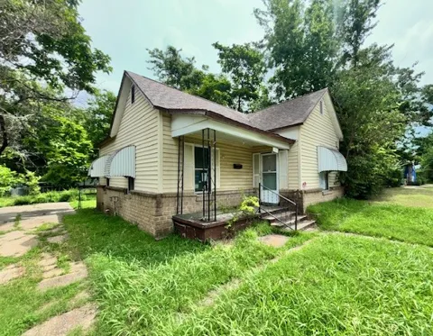 108 E Martin Luther King Street
