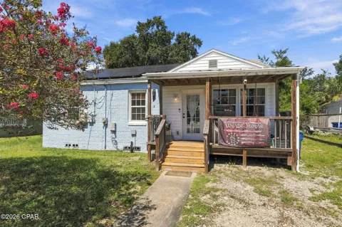 1434 W 10th Street