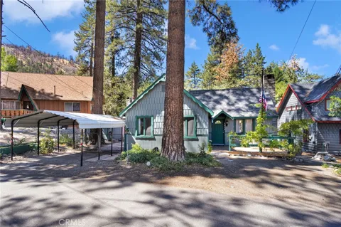 1038 Robin Ln.