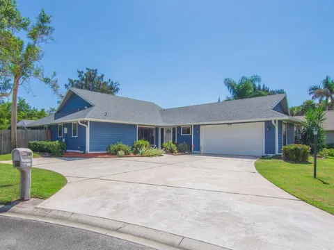 330 W FOREST TRAIL
