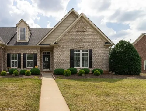 1430 Crestlawn Trail