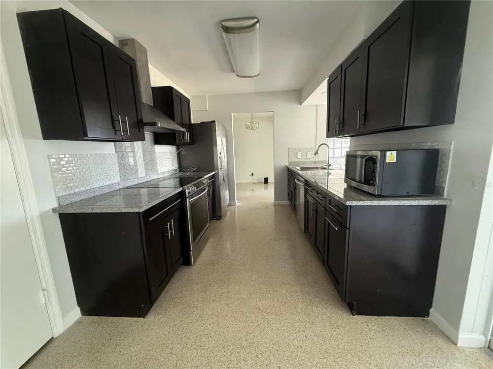 1750 GREAT BRIKHILL ROAD Clearwater, FL 33755