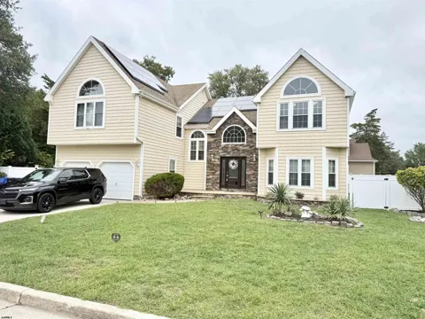 200 Creek Ct