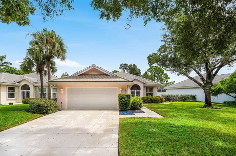 7708 SE BAY CEDAR CIRCLE