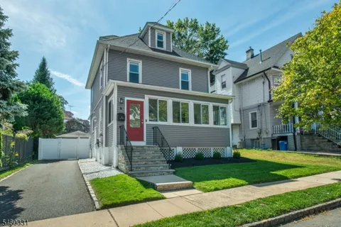 6 John St