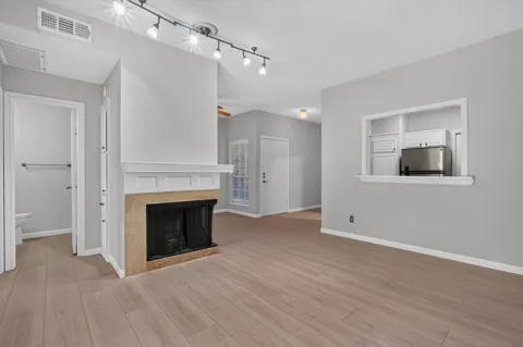 14277 Preston Road #512