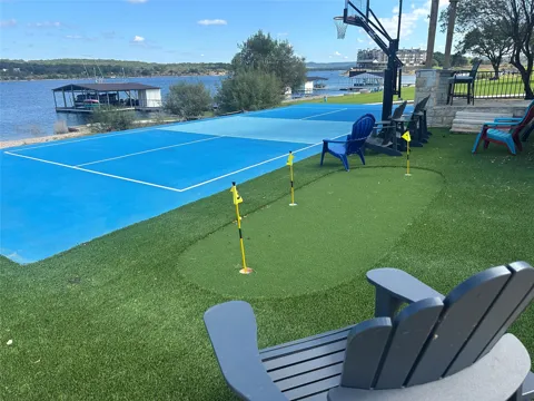 3008 Point Cove