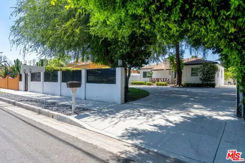 5409 Fallbrook Avenue