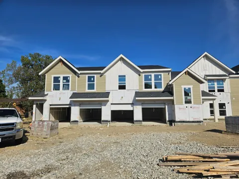 420 Pilot Point #2-301