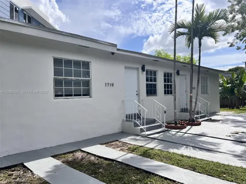 1717 NW 15th St Rd #.