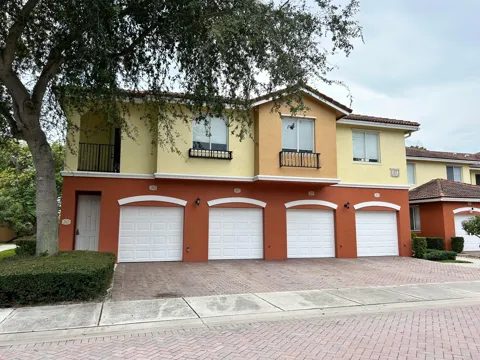47 SE SEDONA CIRCLE #202