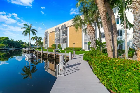 2990 NE 16TH AVENUE #304