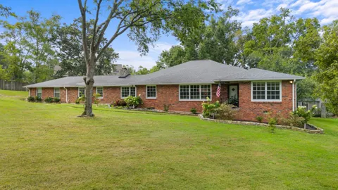 615 W Meade Dr