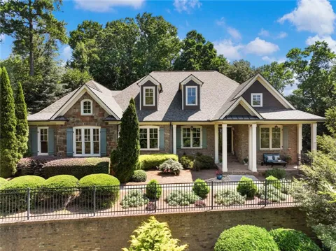 2474 Northern Oak Drive