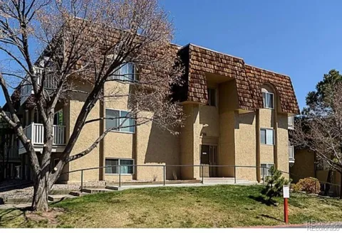 7455 E Quincy Avenue #104