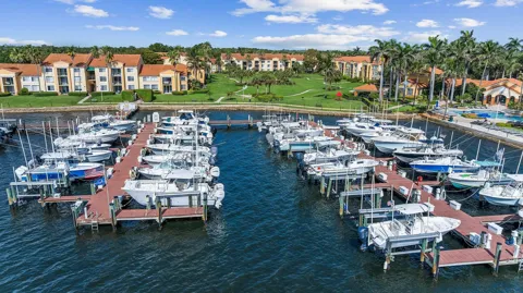 103 Yacht Club Way #104