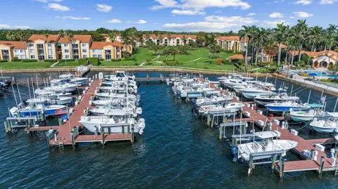 103 Yacht Club Way #104