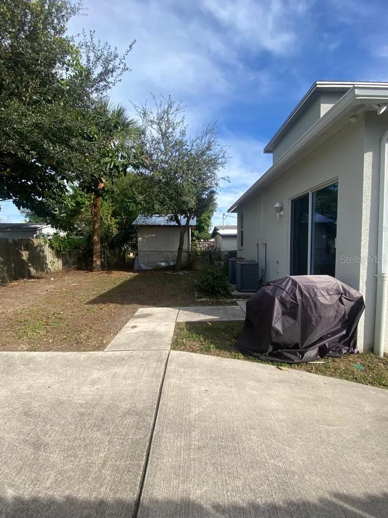 2713 W SAINT LOUIS STREET Tampa, FL 33607