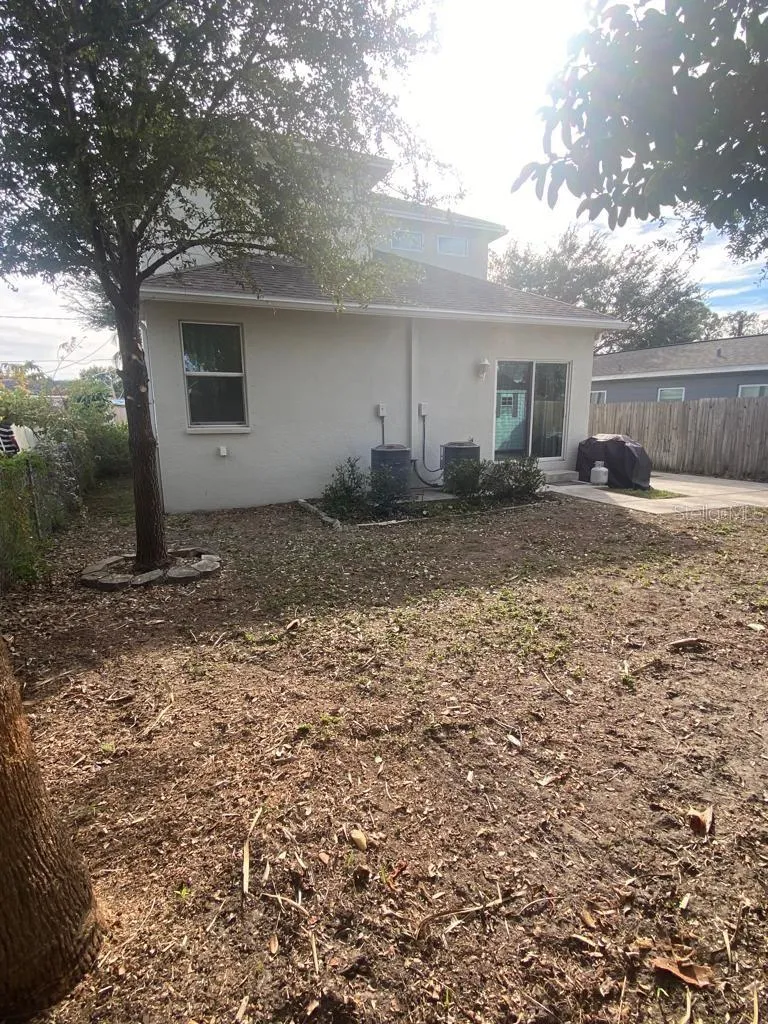 2713 W SAINT LOUIS STREET Tampa, FL 33607