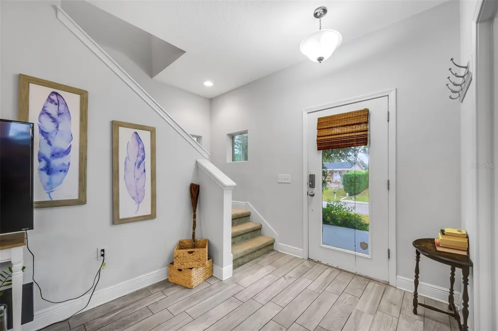 2713 W SAINT LOUIS STREET Tampa, FL 33607