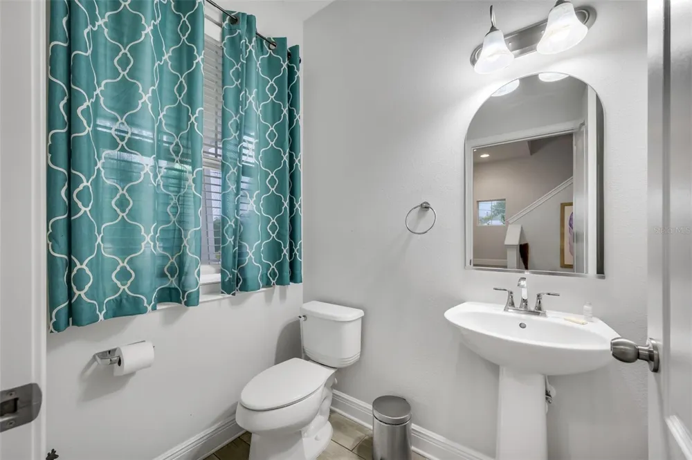 2713 W SAINT LOUIS STREET Tampa, FL 33607