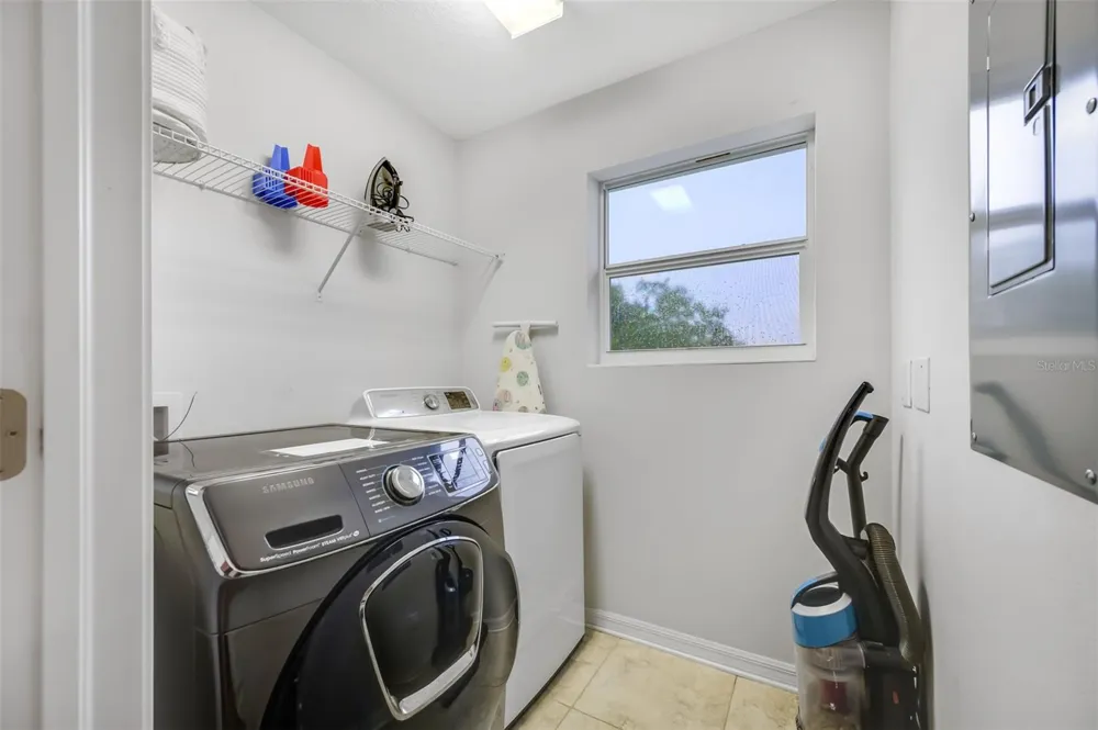 2713 W SAINT LOUIS STREET Tampa, FL 33607