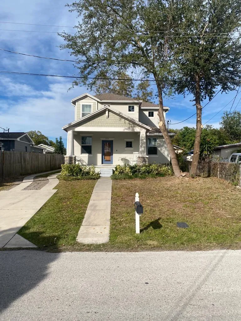2713 W SAINT LOUIS STREET Tampa, FL 33607