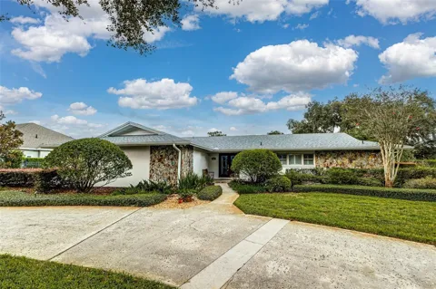 451 LONE PALM DRIVE