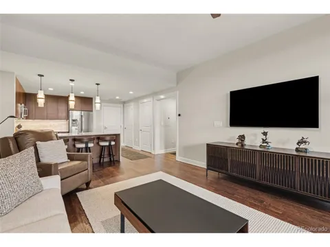 7220 W Bonfils Lane #206