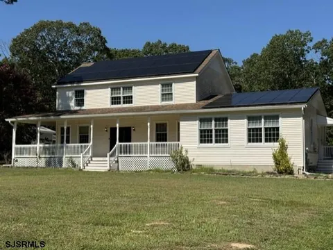 113 E Woodland Ave