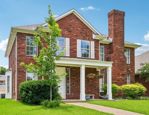 8722 Bayshore Lane