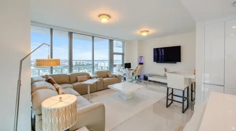 220 LAKE SHORE DRIVE #1123