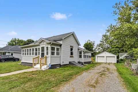 200 E Porter Street