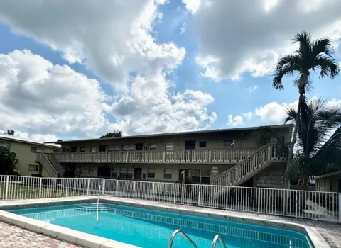 1310 S FEDERAL Highway #30