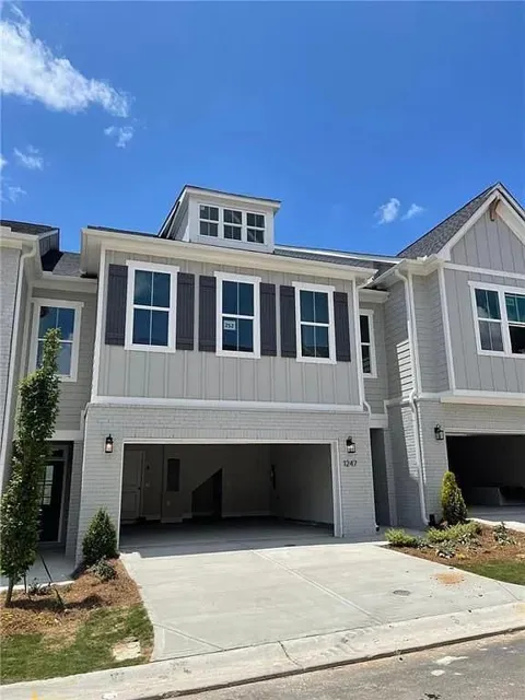 1247 Winterhaven Drive