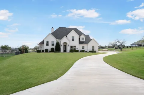 224 Bearclaw Circle
