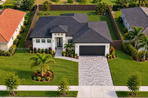 1032 NW 33RD PL