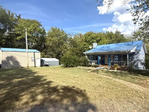 404 Old Nashville Dirt Rd