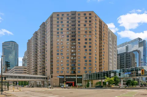 121 Washington Avenue S #702