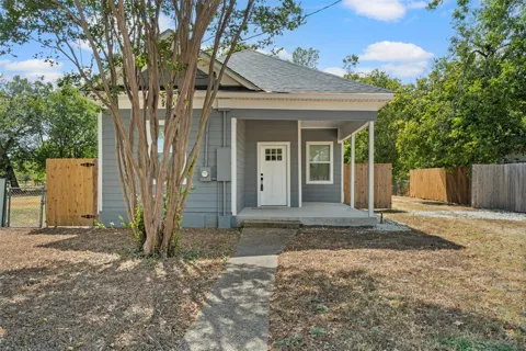 2415 S 9th Street