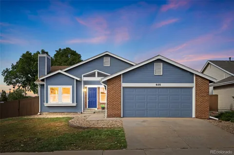 635 Ridgeglen Way