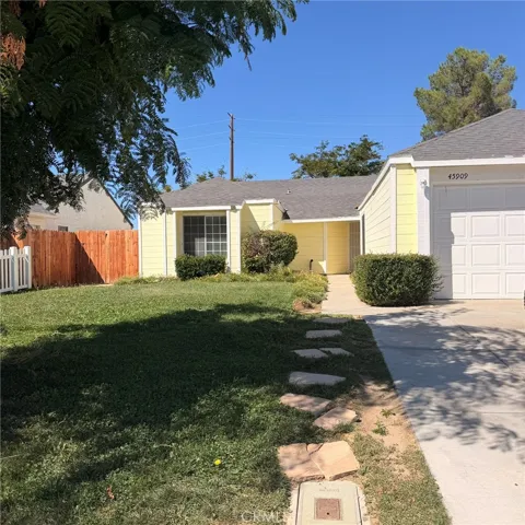 45909 Desert Springs