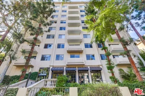 435 Oakhurst Drive #1002