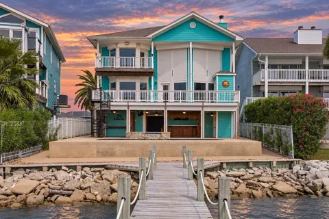 1331 Edwards Drive
