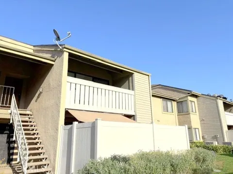 34 Carriage Way