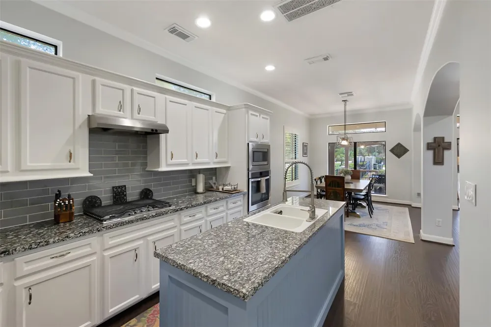 358 Old Aqua Landing E Conroe, TX 77356