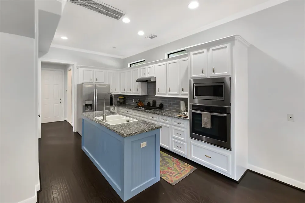 358 Old Aqua Landing E Conroe, TX 77356