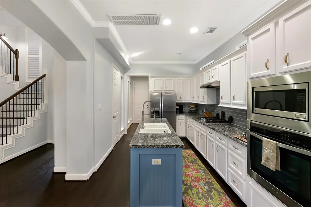 358 Old Aqua Landing E Conroe, TX 77356